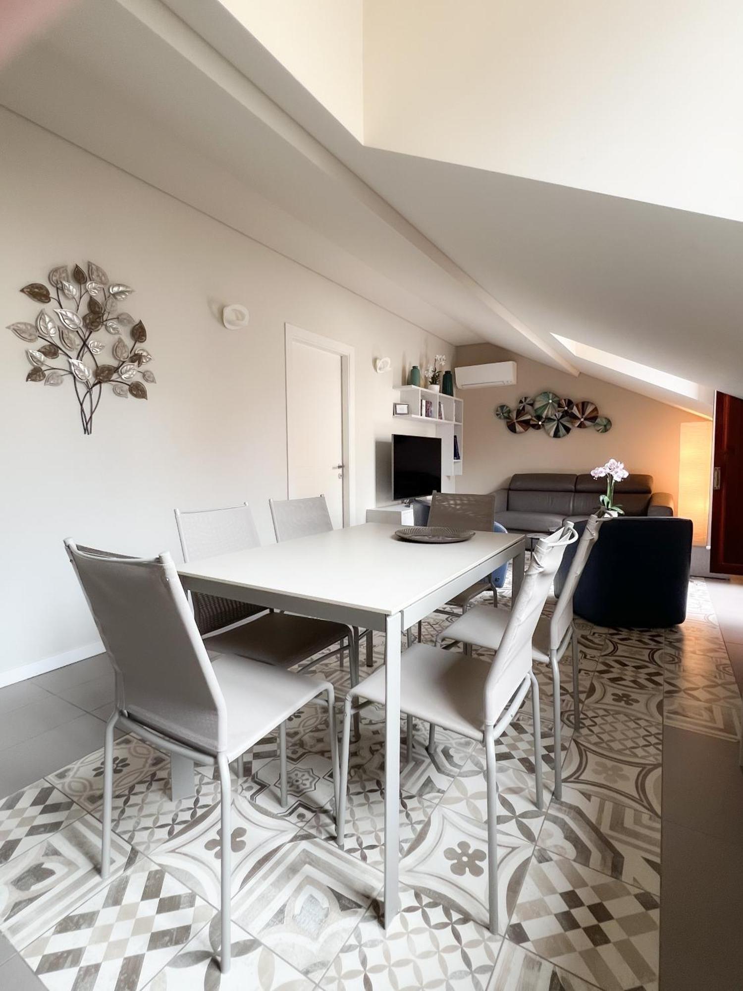 Comecasa 10 Minutes Walk From Duomo 2 Bedroom Apartment Mailand Exterior foto