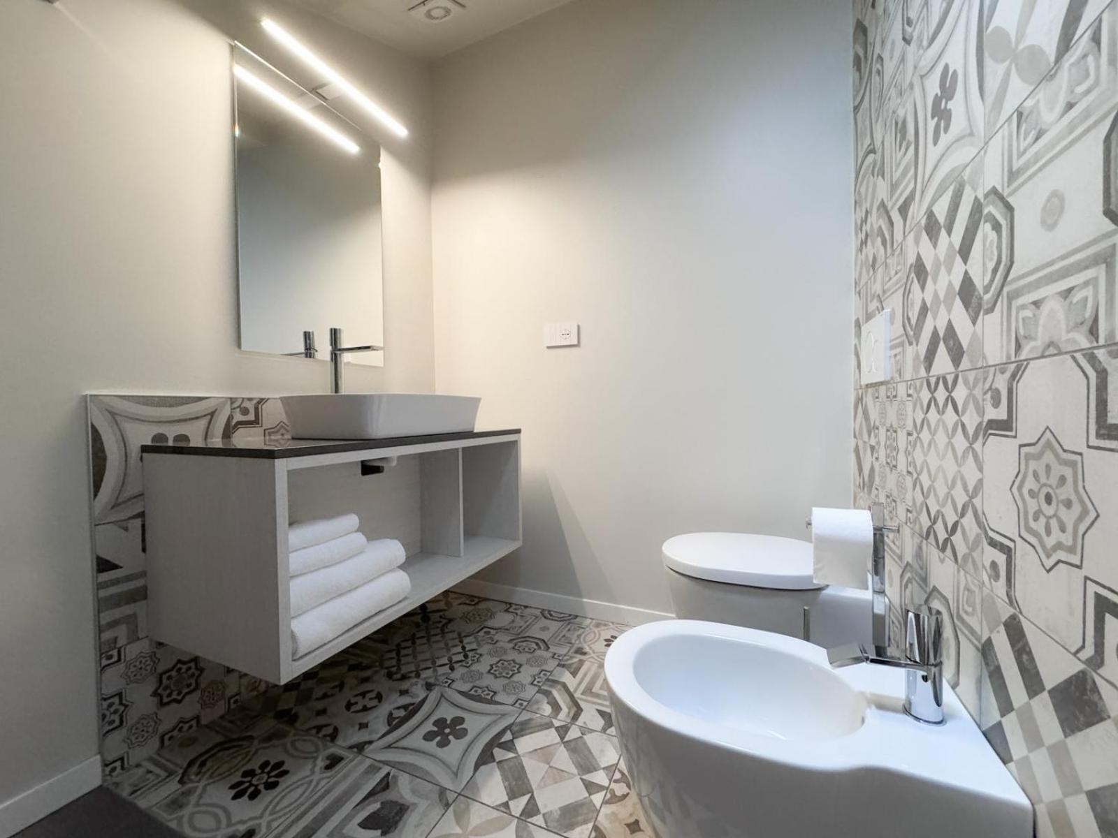 Comecasa 10 Minutes Walk From Duomo 2 Bedroom Apartment Mailand Exterior foto